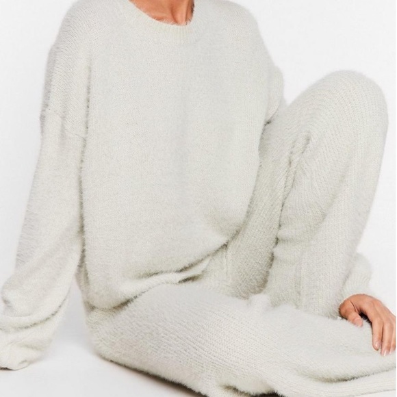 Mint fluffy Knit Wide Leg Loungewear set - Picture 5 of 11